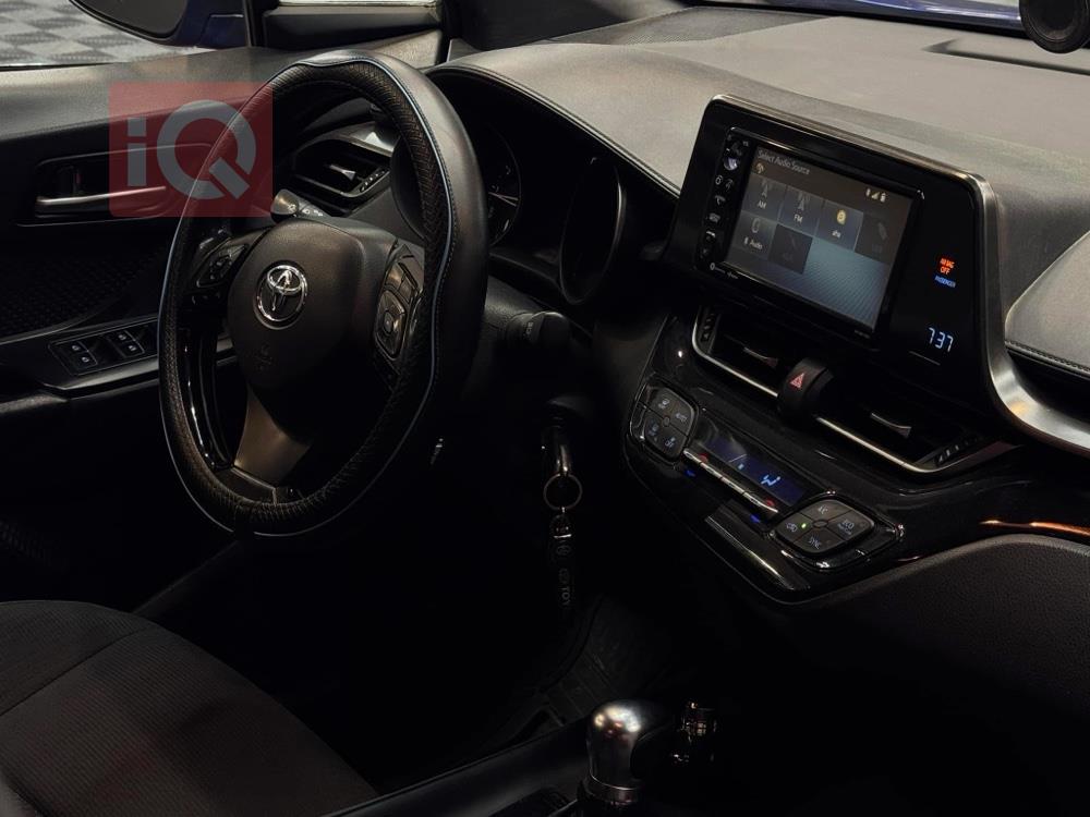 تويوتا سي اتش ار